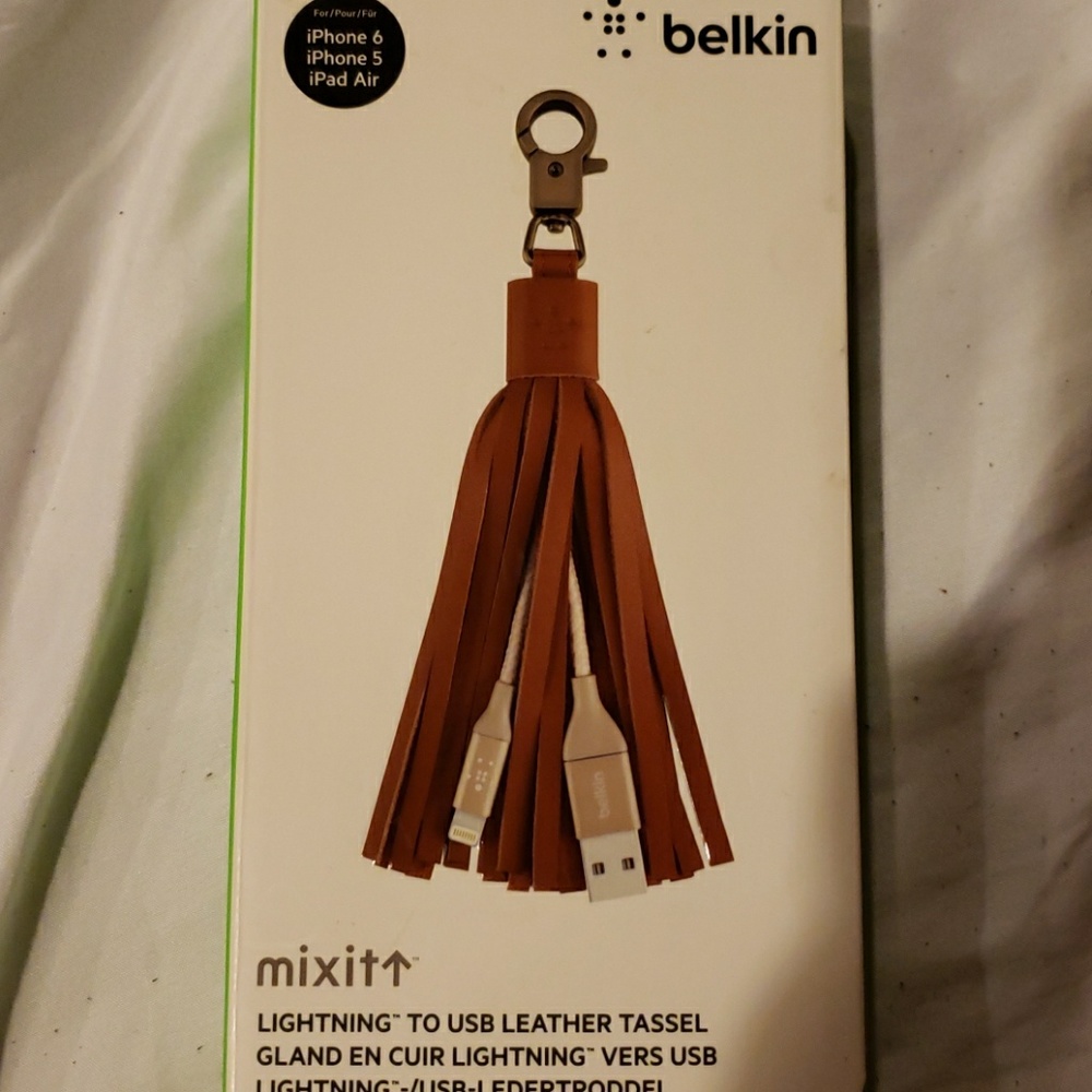 tassel charger